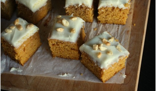 Pumpkin Nut Cake